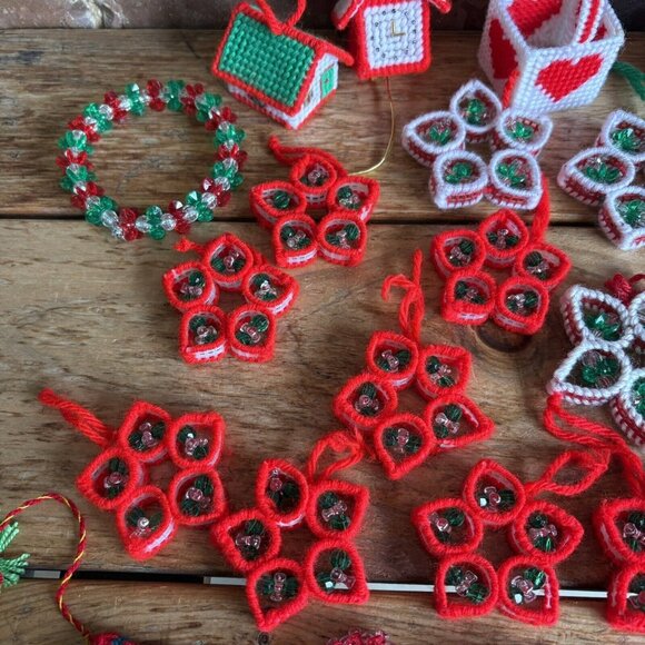 VTG Handmade Christmas Ornament Lot - Picture 4 of 16